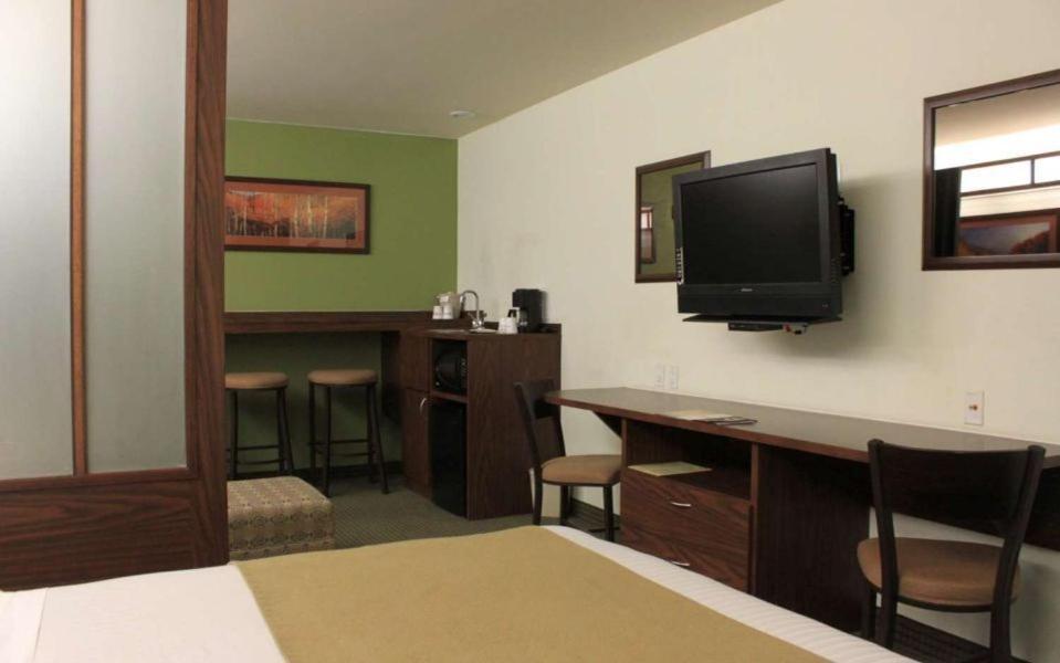 Microtel Inn And Suites By Wyndham Ciudad Juarez, Us Consulate Room photo